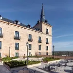 Hotel De 4*
