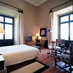 Hotel De 4*