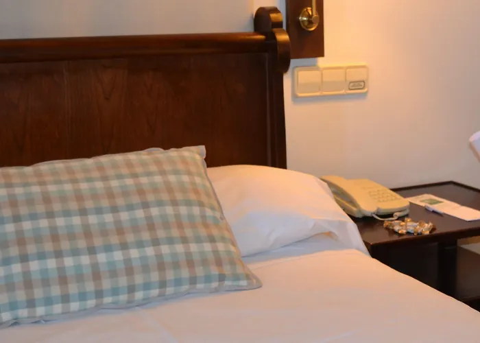 Hotel De 4*